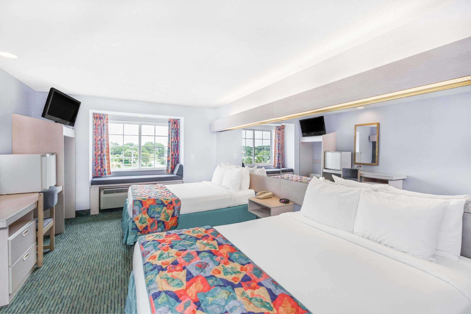 Microtel Inn & Suites By Wyndham Carolina Beach Buitenkant foto