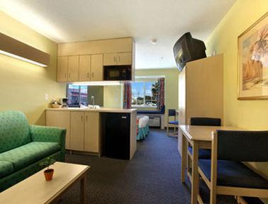 Microtel Inn & Suites By Wyndham Carolina Beach Kamer foto